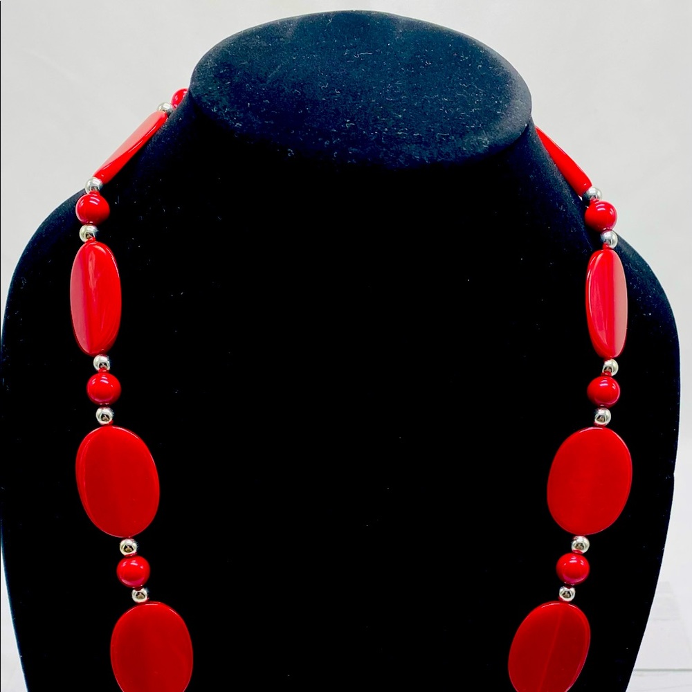 Reddish / burgundy necklace